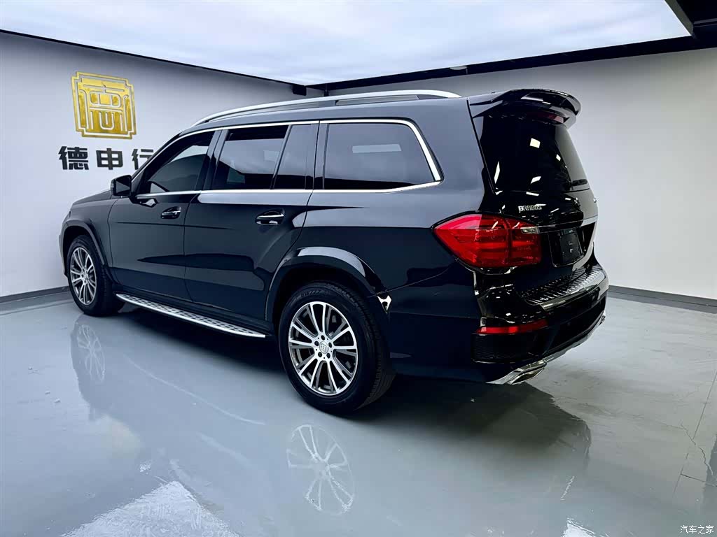 Mercedes-Benz GL-Class, 2020 4