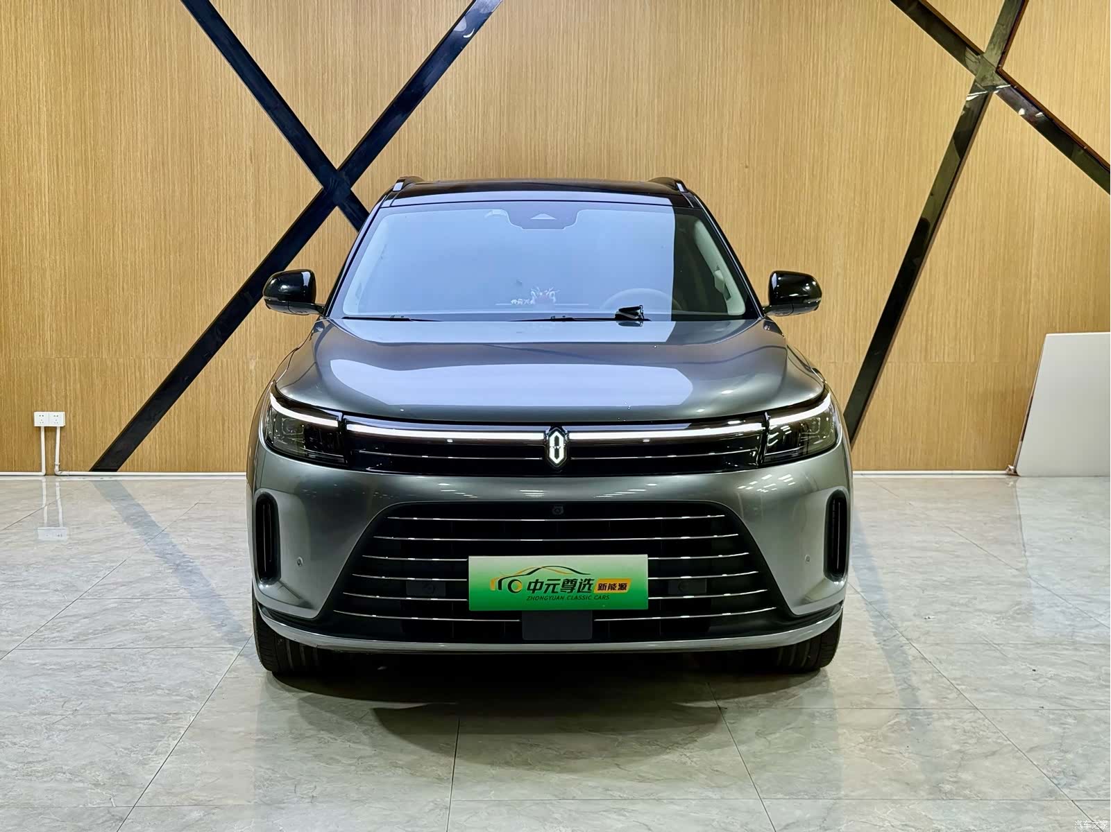 AITO M7, 2023 2