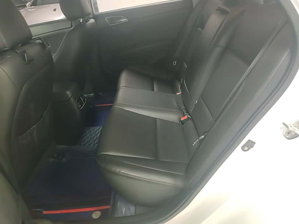 Hyundai DLX, 2016 17