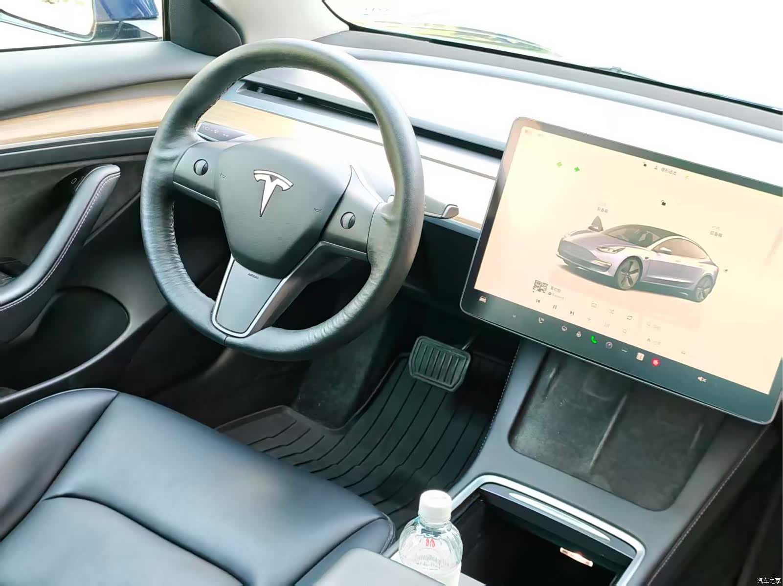 Tesla Model 3, 2022 все фото
