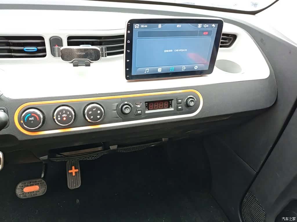 Wuling MINIEV, 2021 13