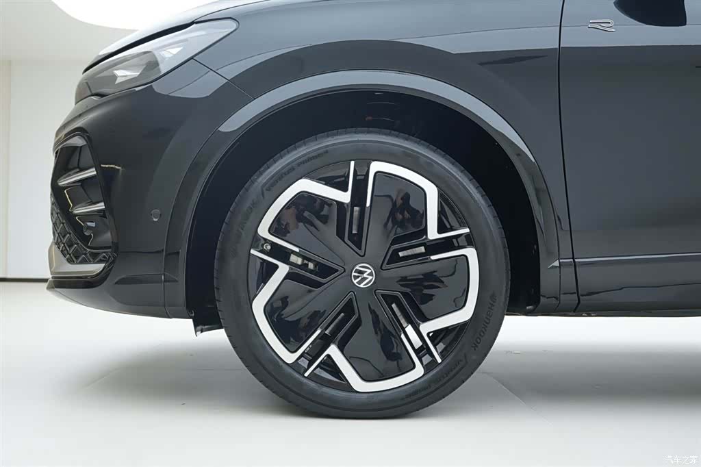 Volkswagen Tiguan L, 2025 15