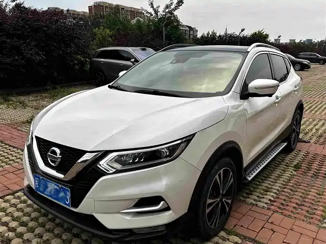 Nissan Qashqai 2022 — купить из Китая под заказ