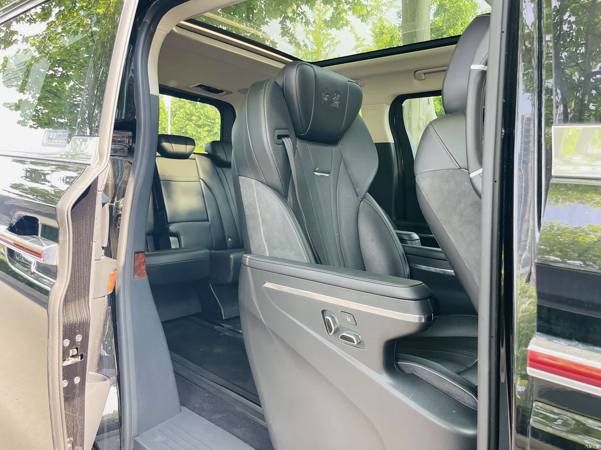 Hongqi HQ9, 2023 31