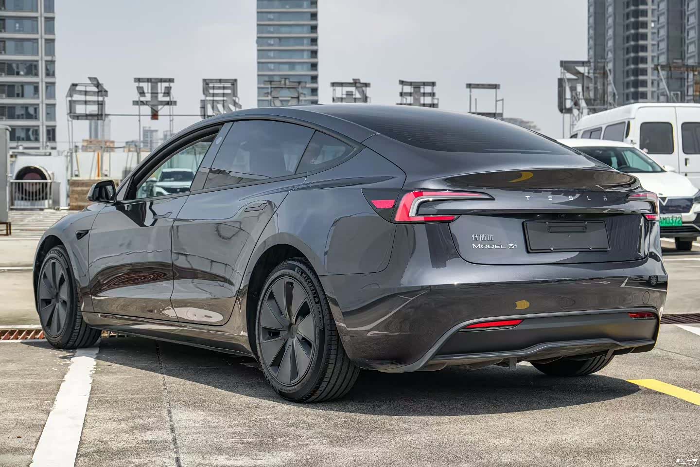 Tesla Model 3, 2024 7