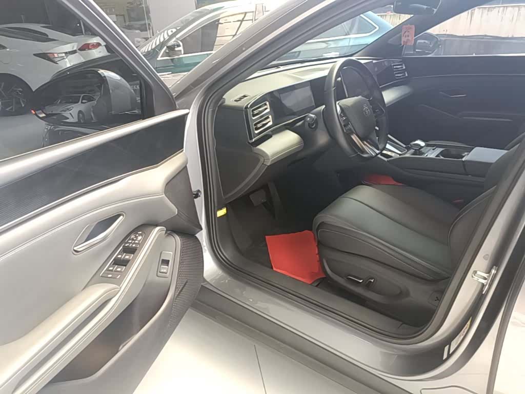 BYD Qin, 2024 16