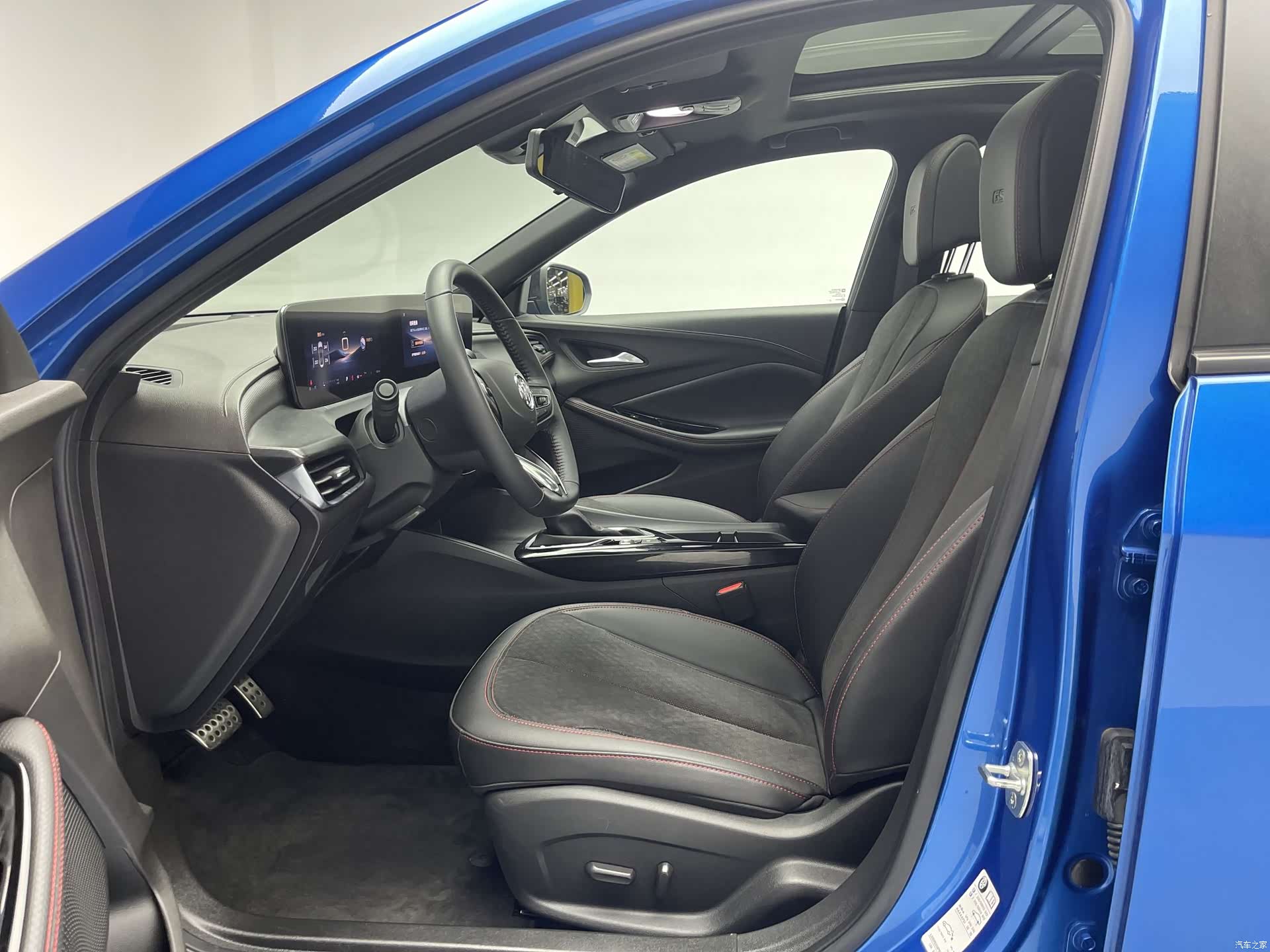 Buick Verano, 2025 15