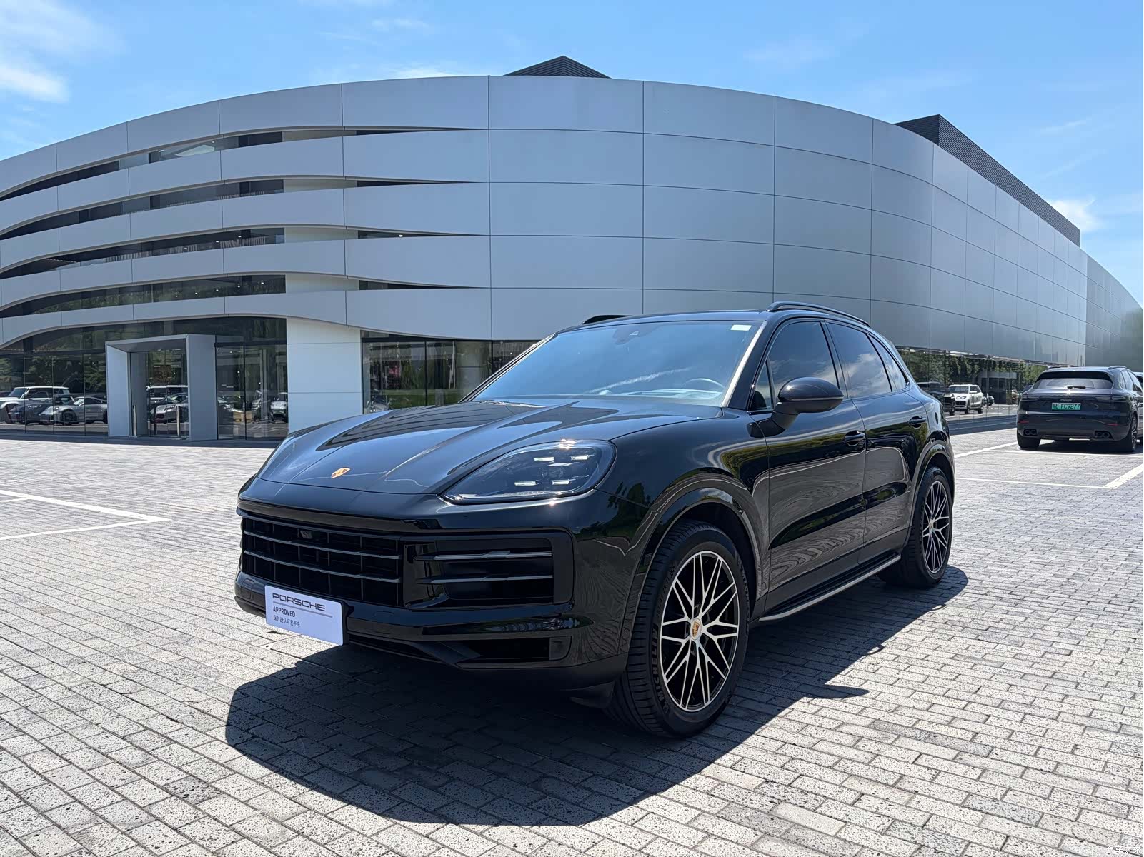 Porsche Cayenne, 2025 1