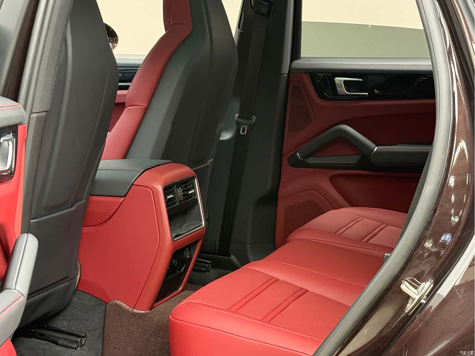 Porsche Cayenne, 2019 6