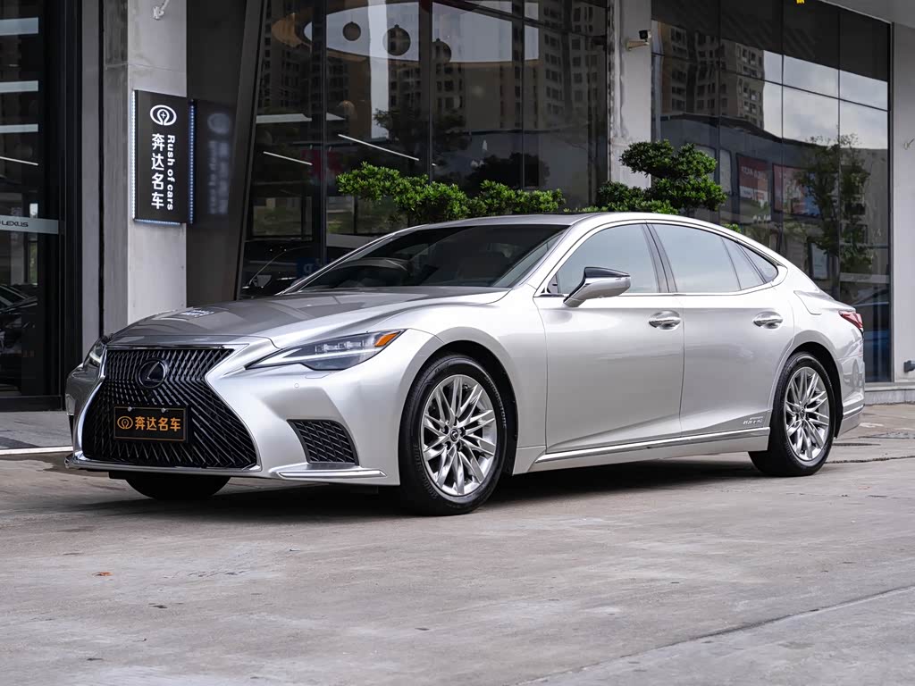 Lexus LS