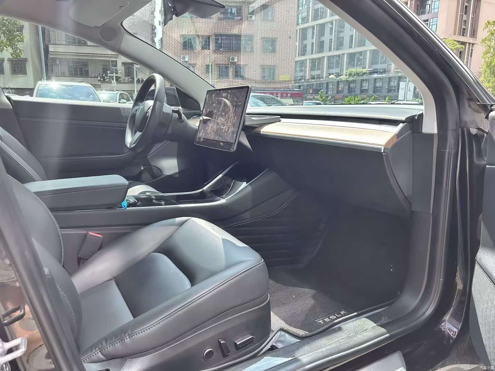 Tesla Model 3, 2020 9