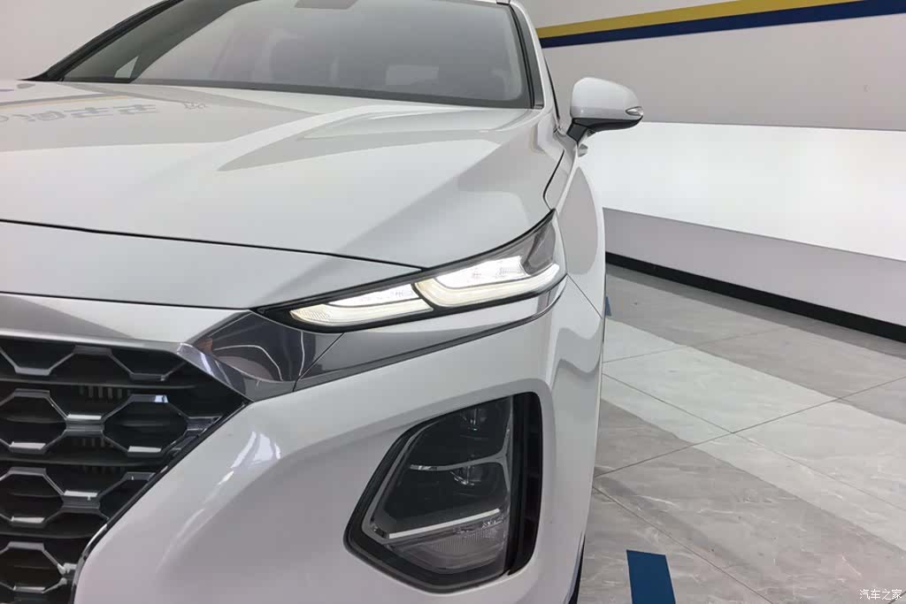 Hyundai Santa Fe, 2020 все фото