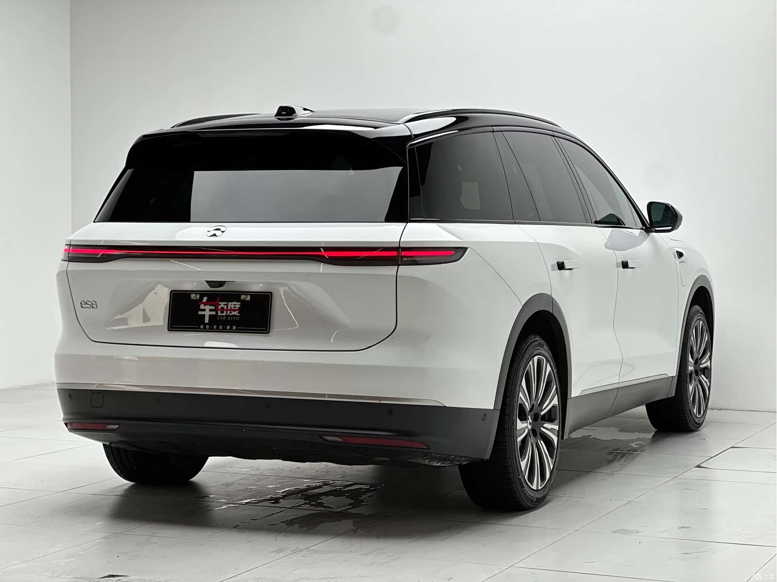 NIO ES8, 2024 4
