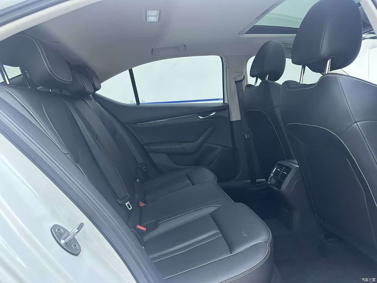 Skoda Octavia, 2023 10