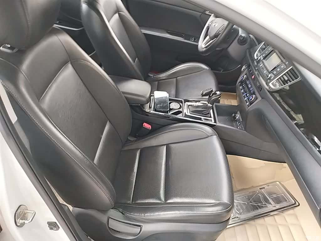 Hyundai GLS, 2016 25