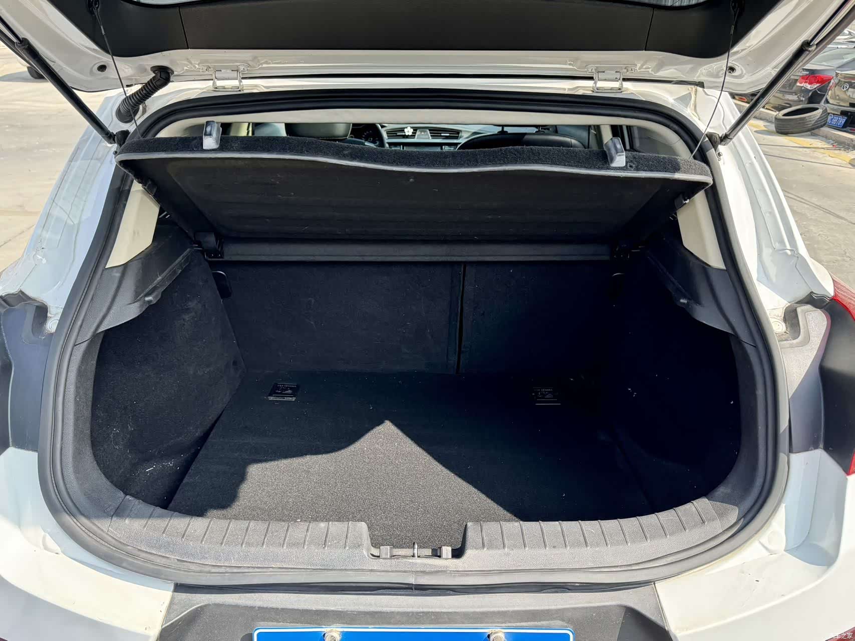 Geely Emgrand, 2017 23