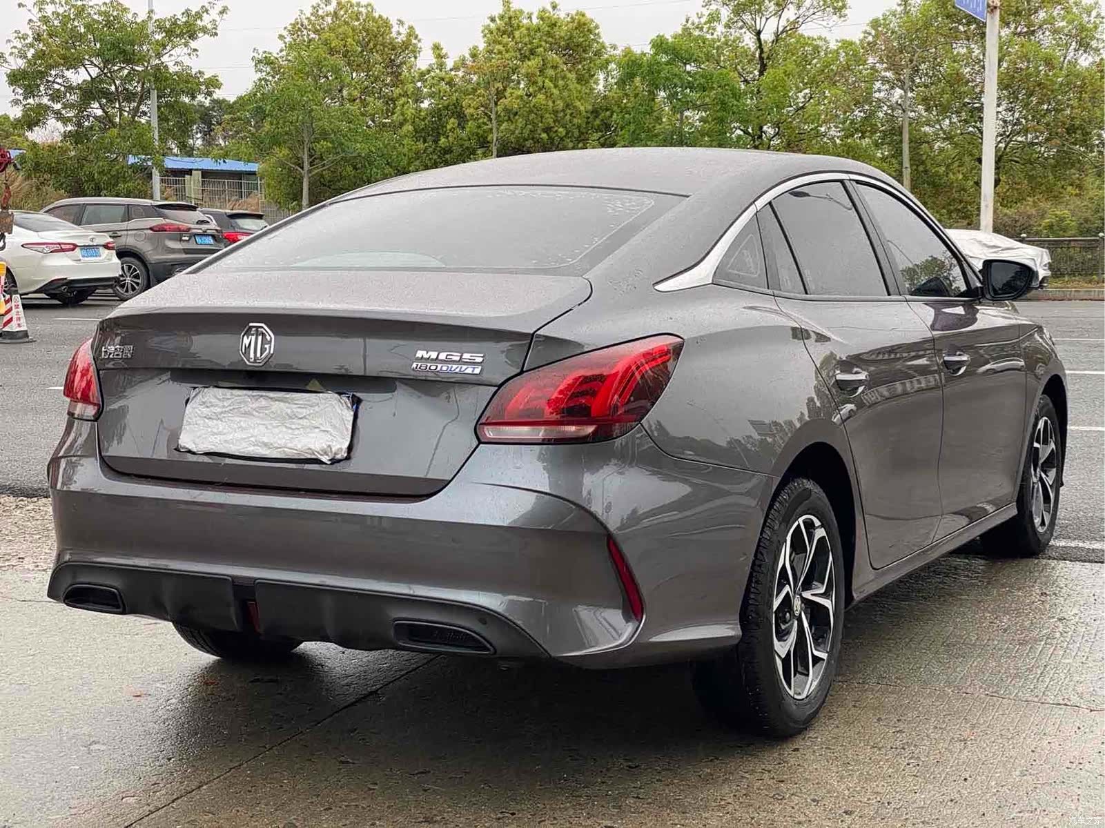 MG MG5, 2021 9