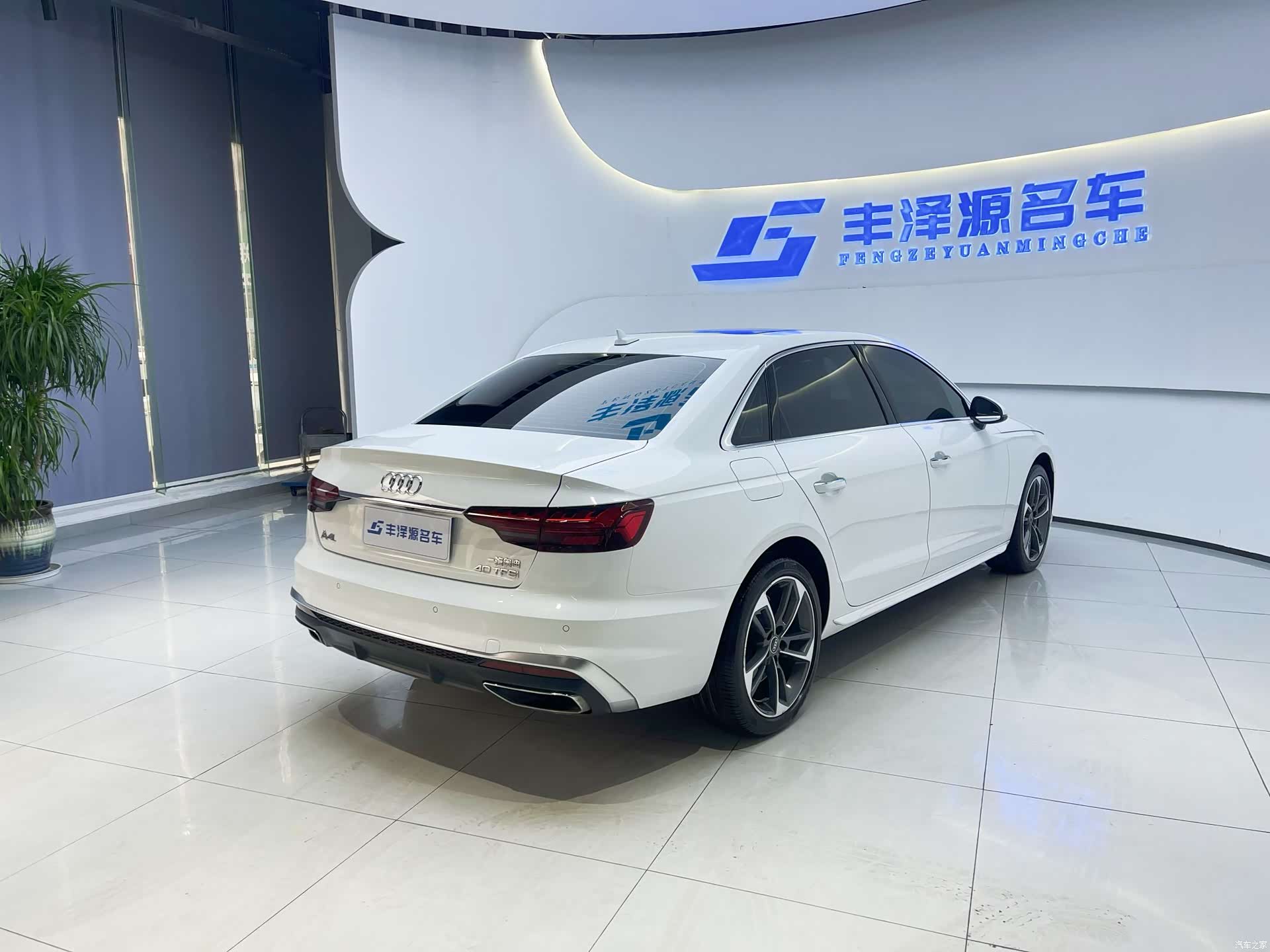 Audi A4L, 2022 2