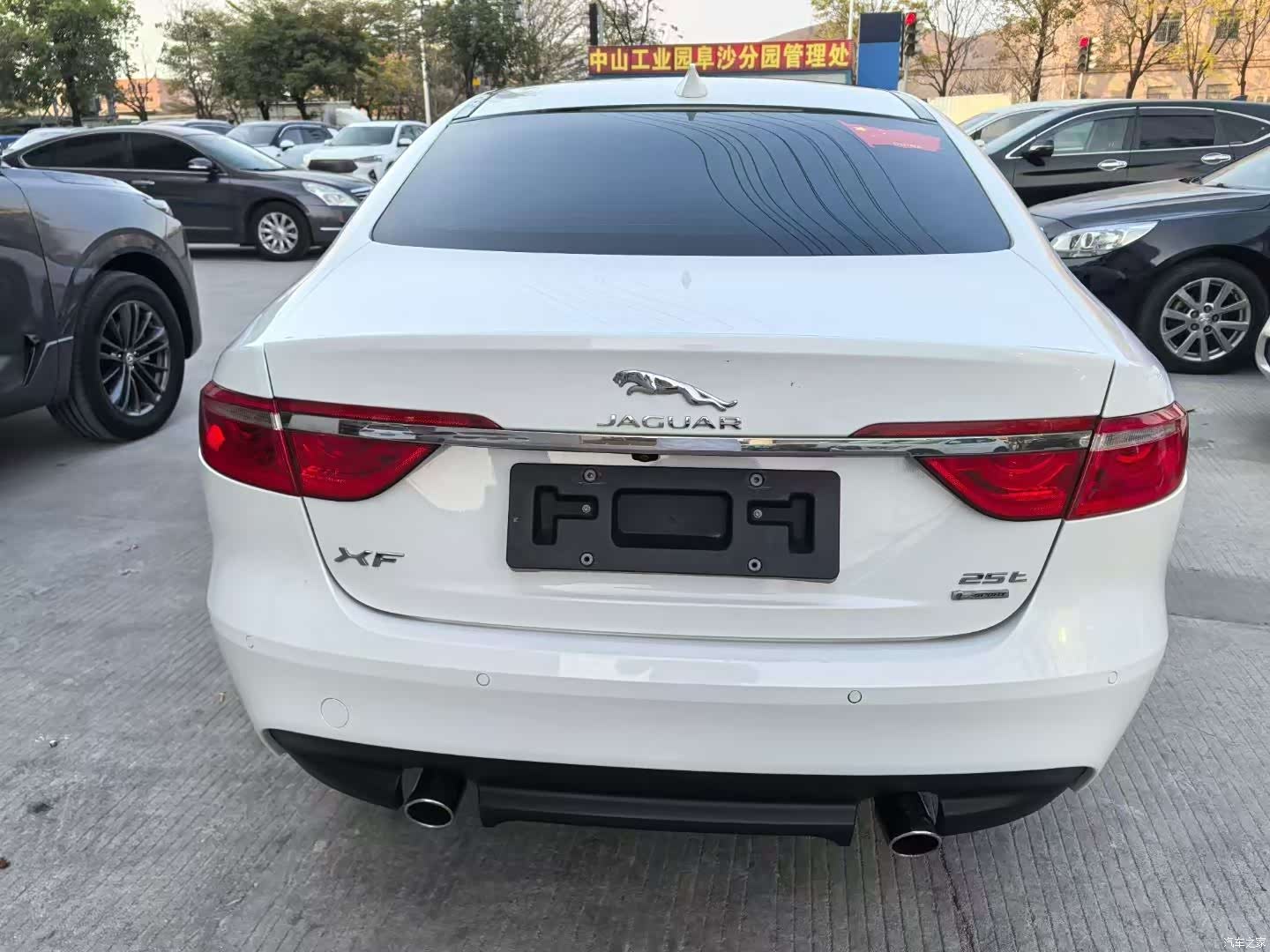 Jaguar XF, 2016 3