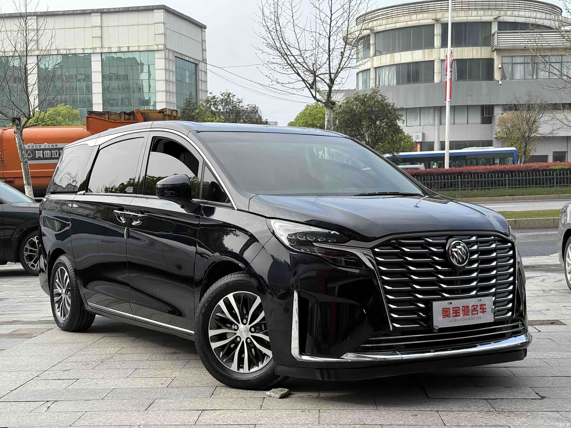 Buick GL8, 2023 3