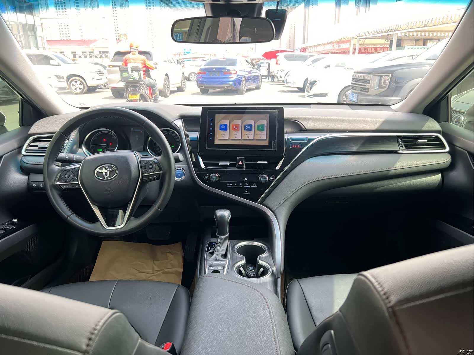 Toyota Camry, 2022 7