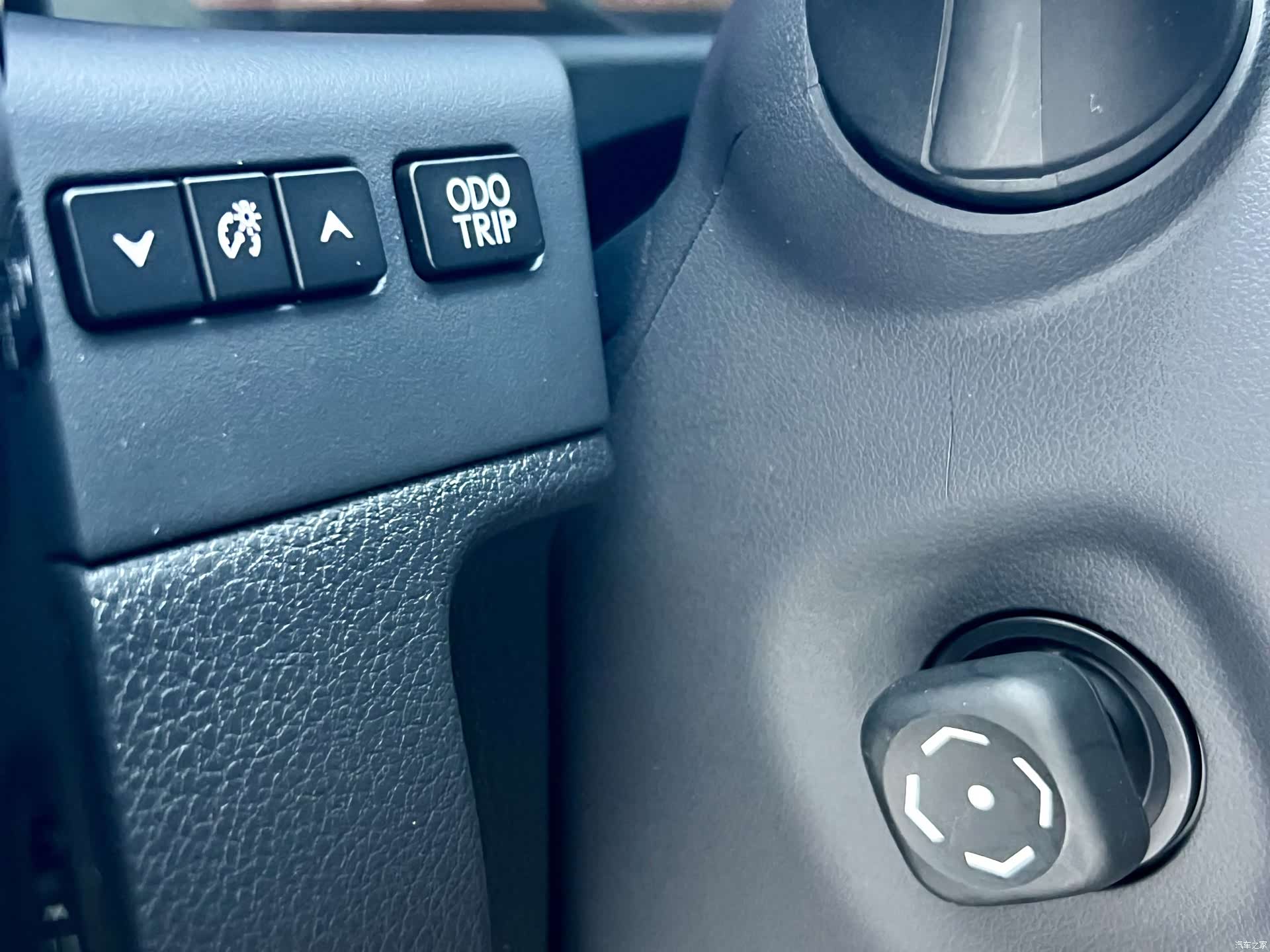 Lexus ES, 2022 11