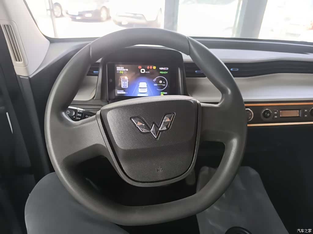 Wuling MINIEV, 2021 11