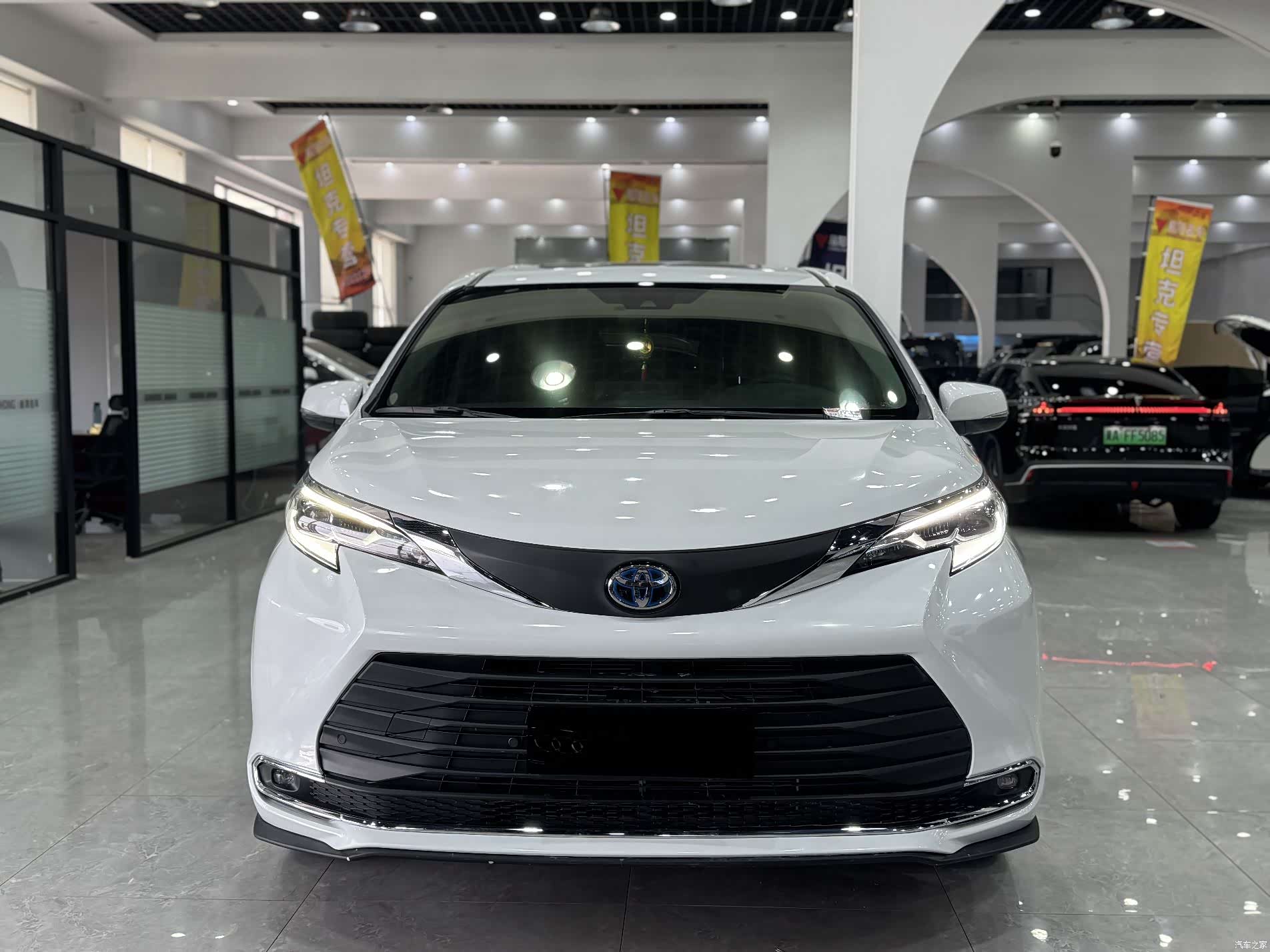 Toyota Sienna, 2023 2