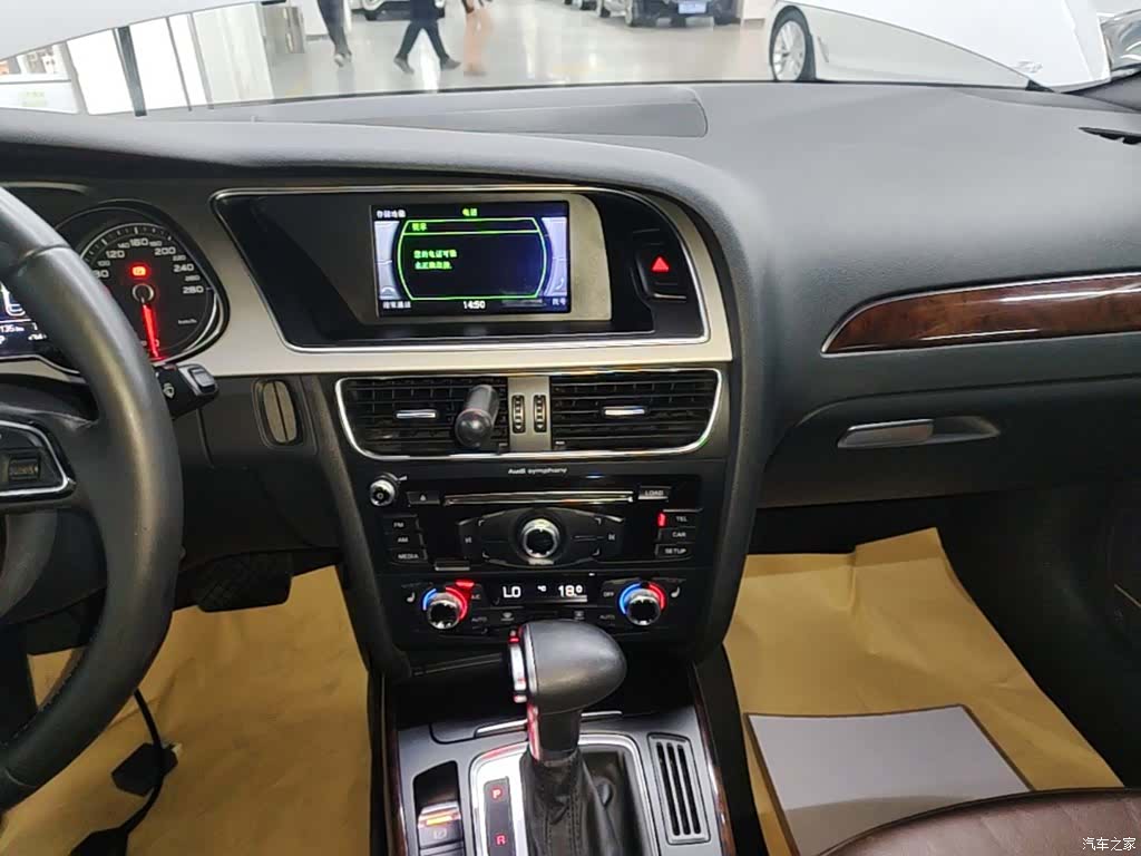 Audi A4L, 2016 13