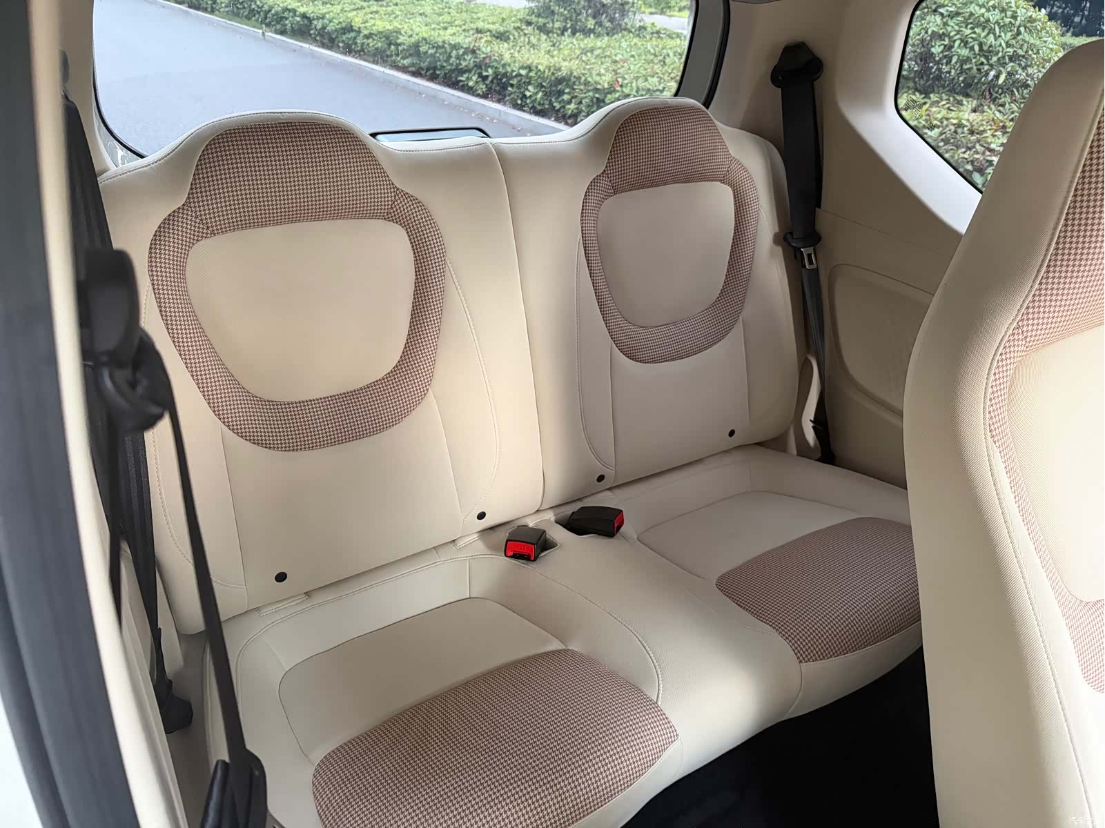 Wuling MINIEV, 2025 9