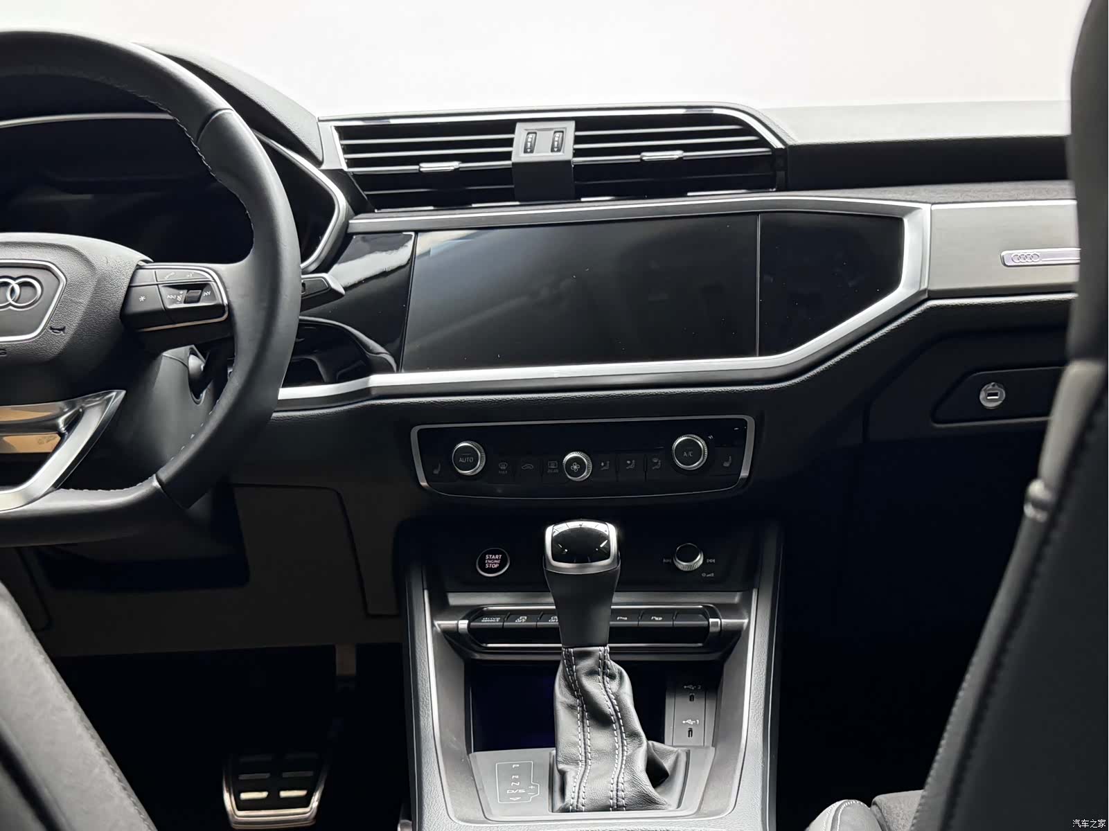 Audi Q3, 2022 26