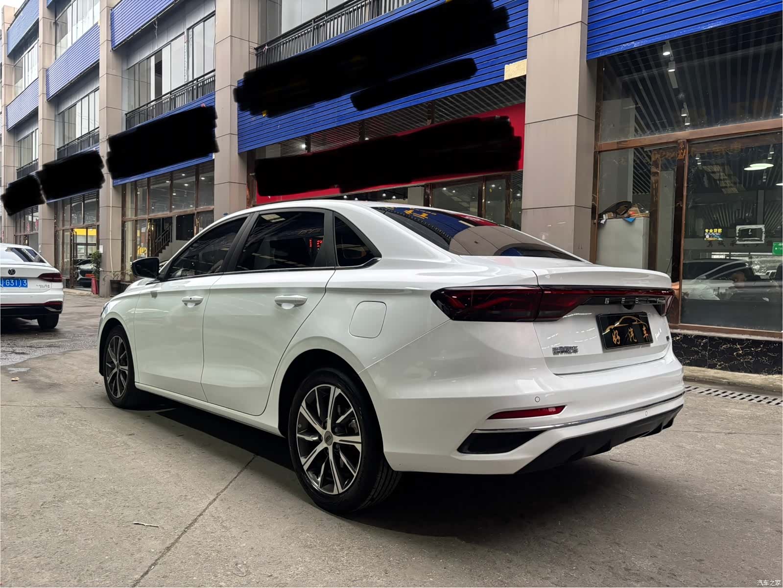 Geely Emgrand, 2021 13