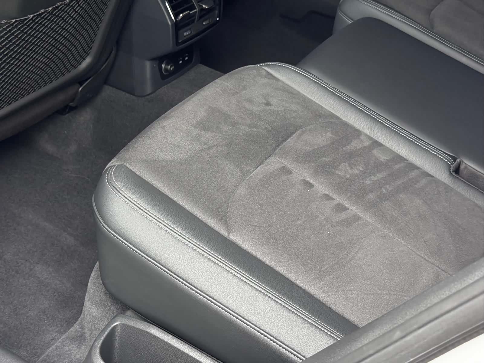 Audi Q3, 2022 16