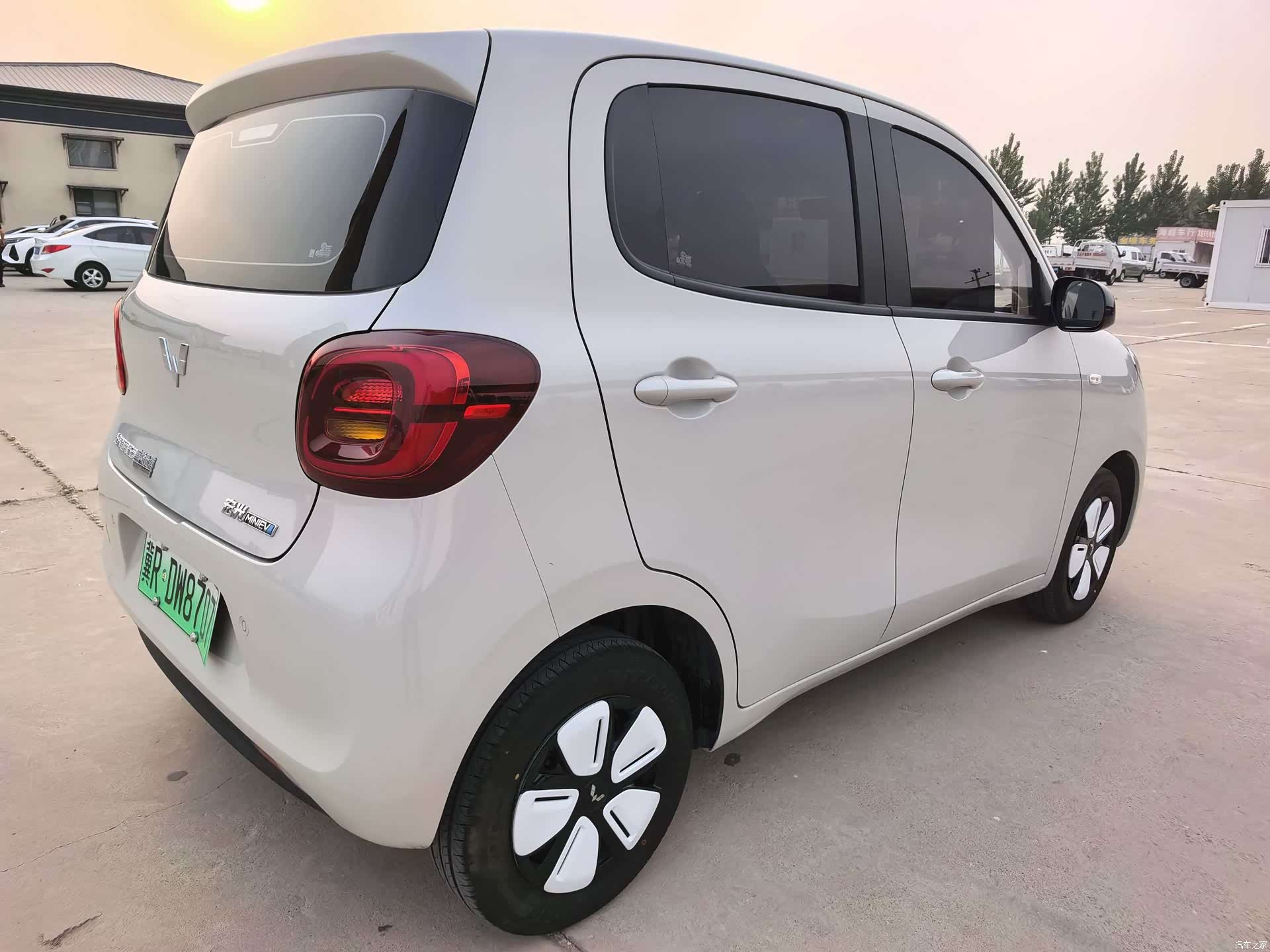 Wuling MINIEV, 2025 4