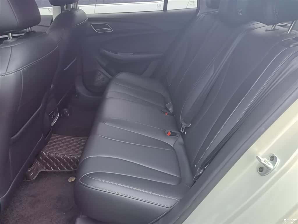 Roewe i5, 2019 17