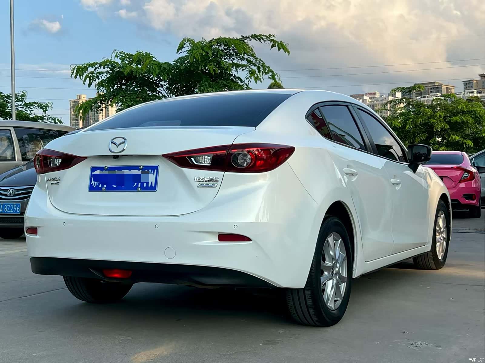 Mazda Mazda3, 2017 9