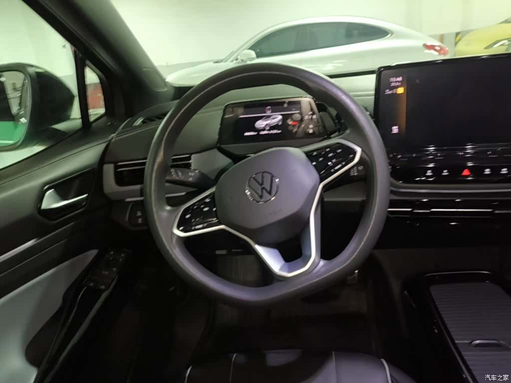 Volkswagen X, 2022 11