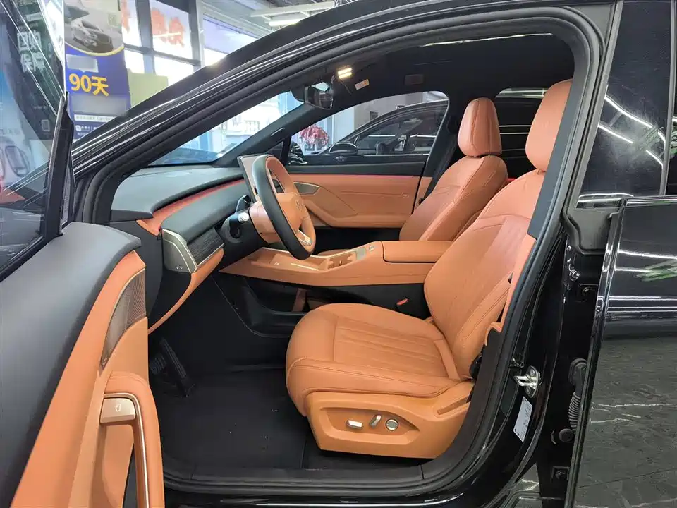 NIO L60 NIO L60