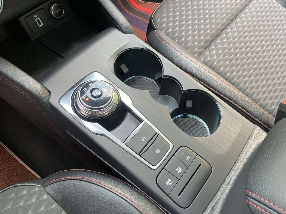 Ford Fox
