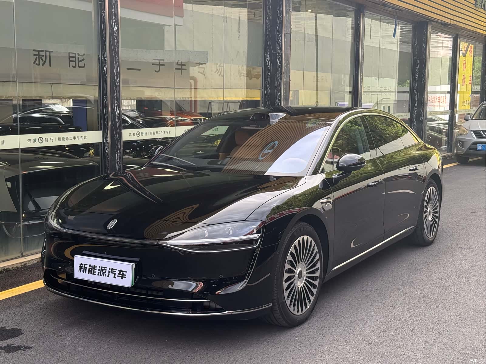Stelato S9, 2025 1