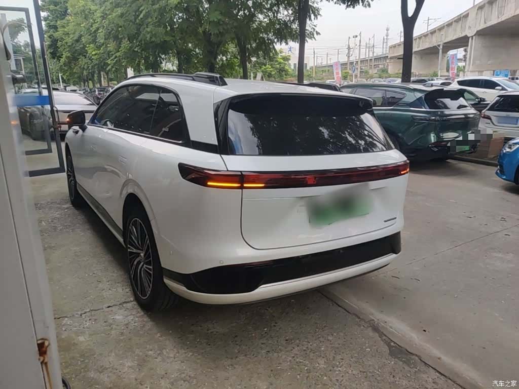 Xpeng G9, 2025 23