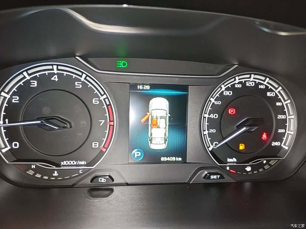 Geely Binray, 2021 12