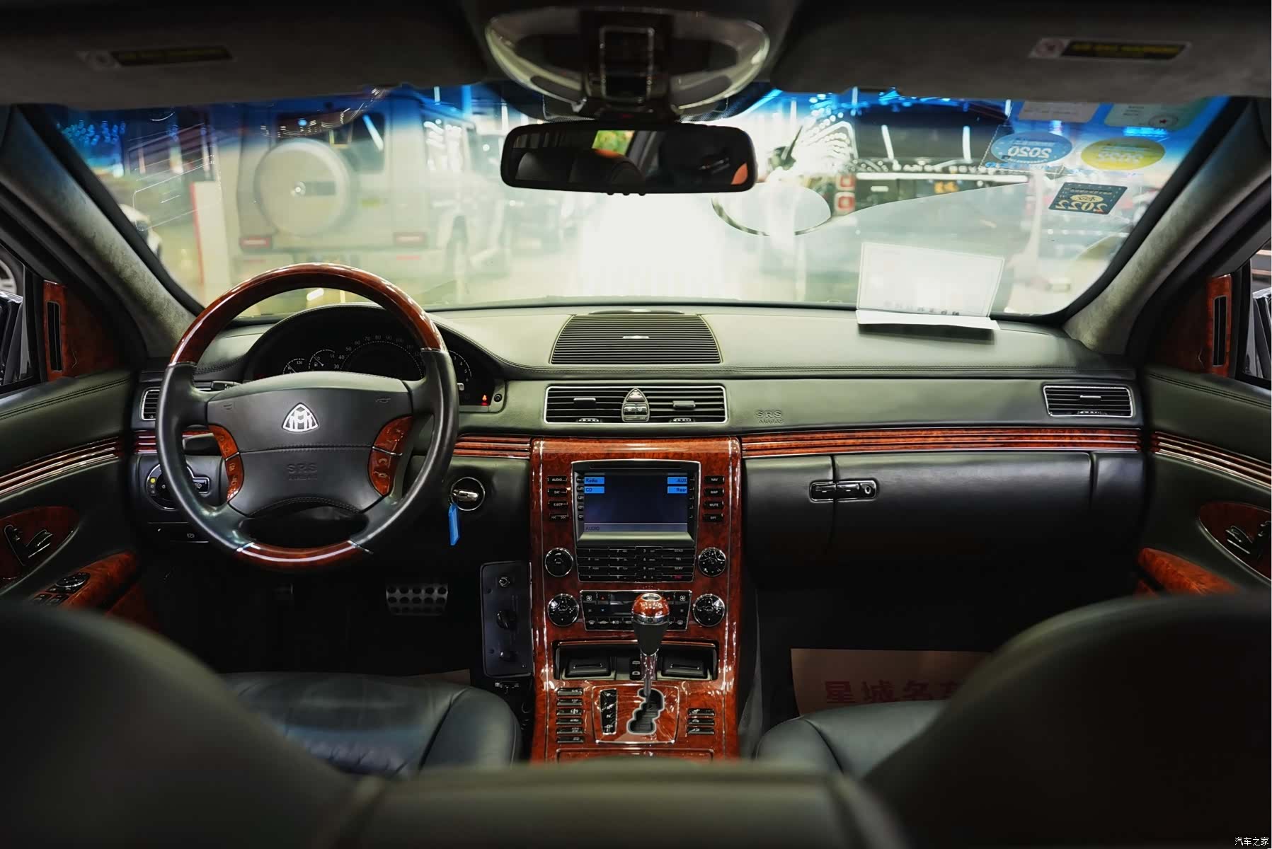 Maybach 62, 2011 24