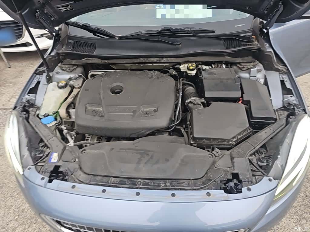 Volvo V40, 2018 20