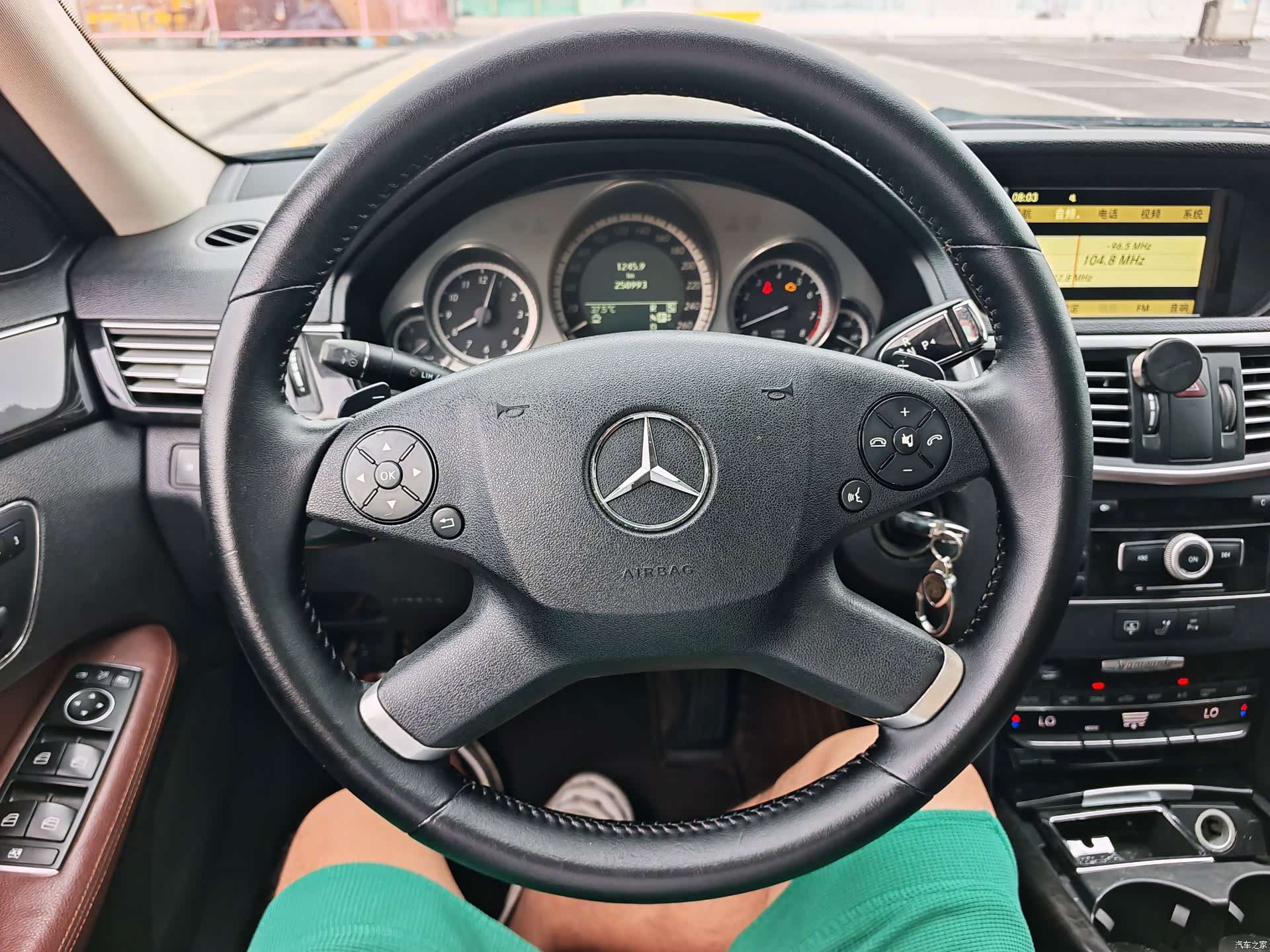 Mercedes-Benz E-Class, 2011 14