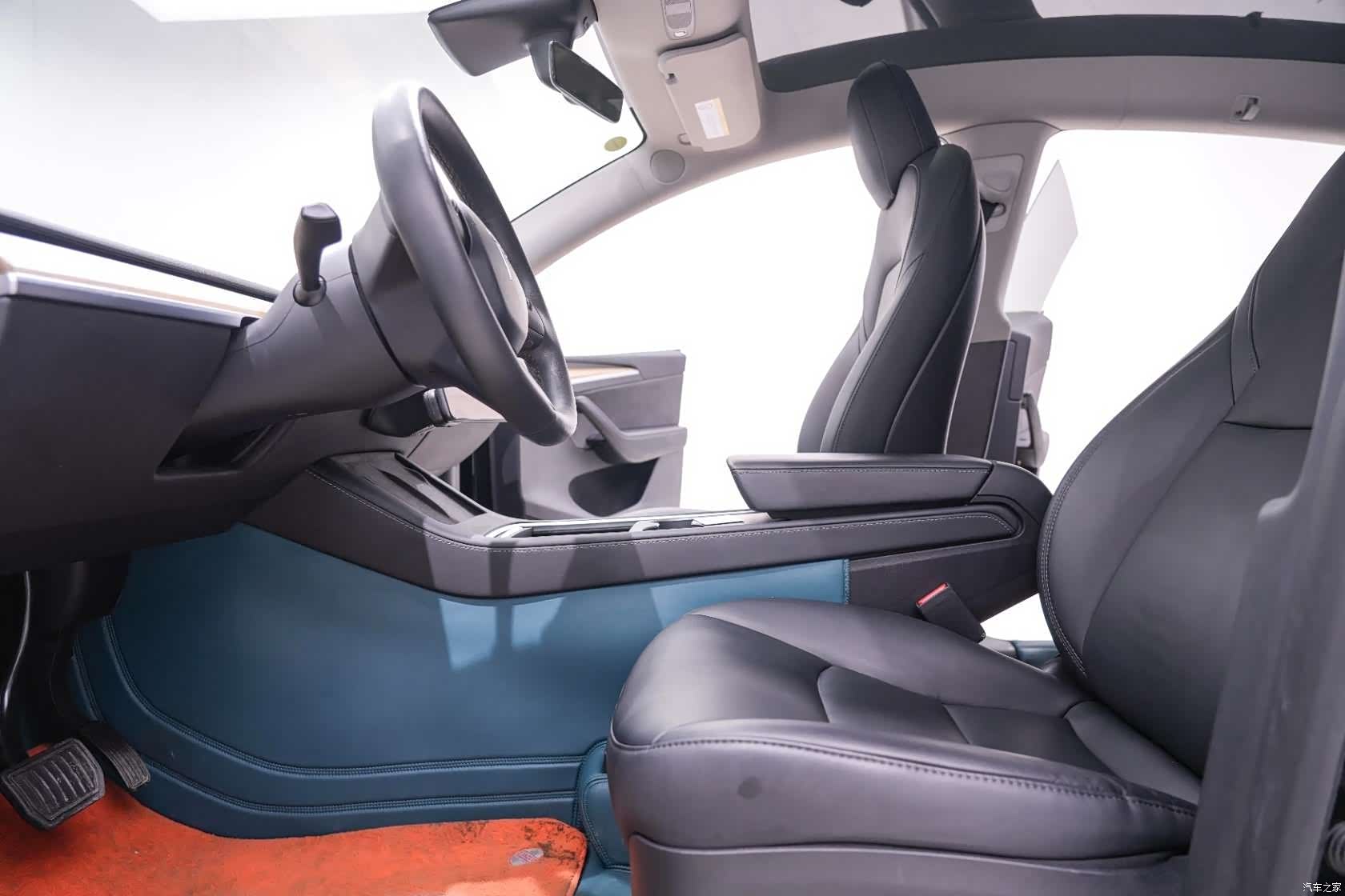 Tesla Model Y, 2022 23