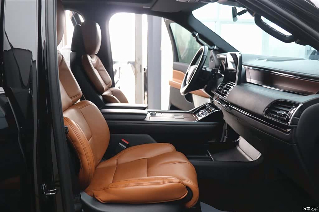 Lincoln Navigator, 2022 26