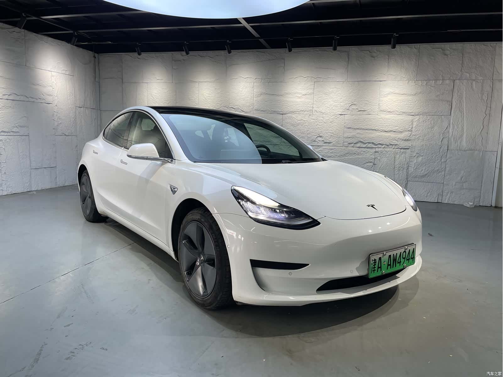Tesla Model 3, 2019 3