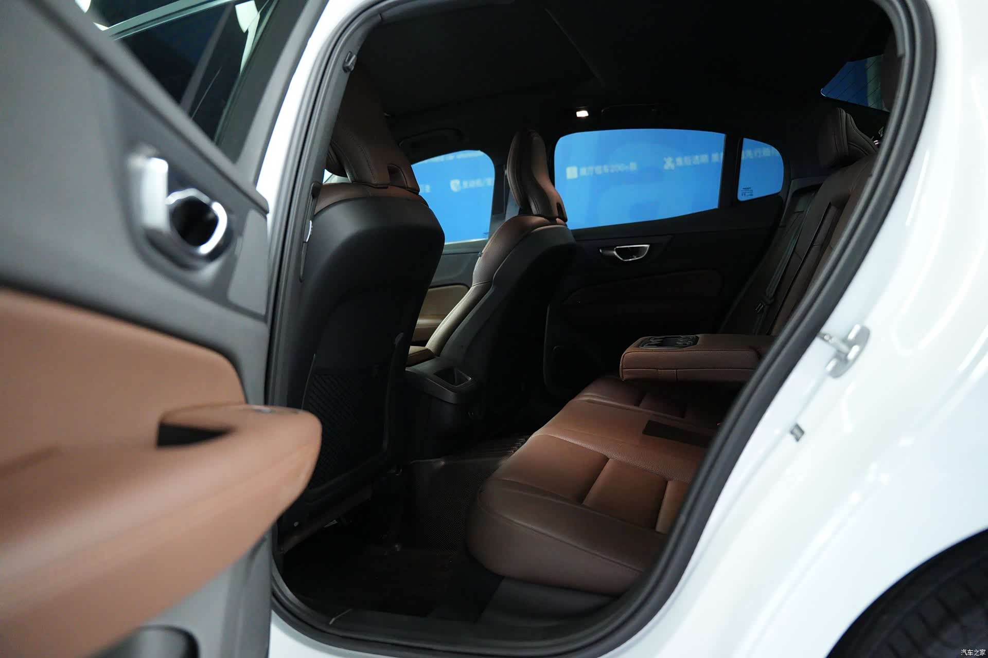 Volvo S60, 2023 6