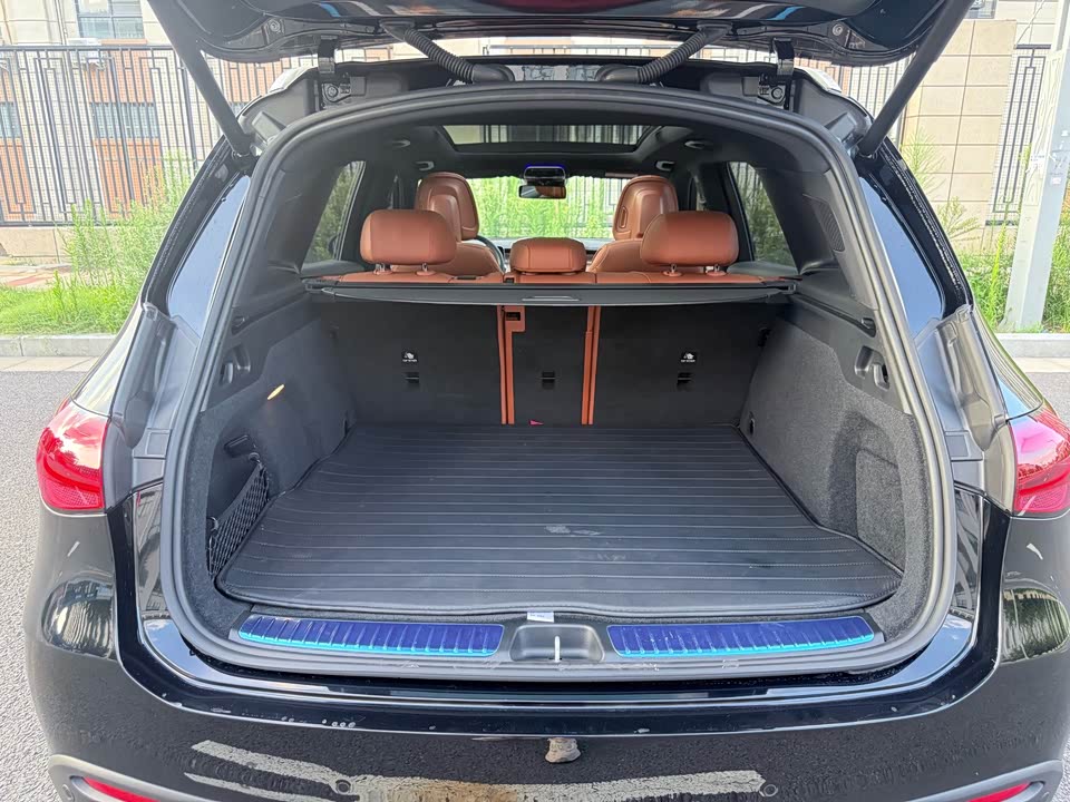 Mercedes-Benz GLC Mercedes-Benz GLC